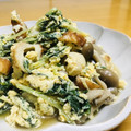 ルパンのかあさん☆彡's cooksnap of when they made ちくわとみず菜の卵とじ.