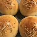 つこ山つこ's cooksnap of when they made 【簡単】大きなハンバーガーバンズ.