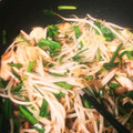 クックQJZ6HM☆'s cooksnap of when they made 鶏むね肉とニラもやしの中華炒め♪簡単.
