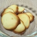 ☆orichan☆'s cooksnap of when they made 卵白消費＊ラングドシャ.