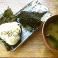 花時計咲いた's cooksnap of when they made こぶ(昆布)たぬき(揚げ玉)　おにぎり.