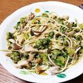 クックA31GIZ☆'s cooksnap of when they made 大根の葉とツナの和風パスタ.