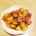 take♪aki♪'s cooksnap of when they made 和風♡厚切りベーコンとじゃがいもの甘辛煮.