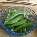 チビッ子ギャング's cooksnap of when they made 白だしで♡スナップえんどうのおひたし.