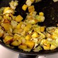 miho3miho3's cooksnap of when they made 鶏ハムとじゃが芋のバジルソース炒め.