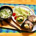 komutatata's cooksnap of when they made 彩り弁当＊焼き鮭とチーズのおにぎり＊.