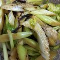ささささ＆＊'s cooksnap of when they made 大根とセロリの酢醤油漬け.
