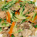 ☆DJサリー☆'s cooksnap of when they made 水菜と豚肉のめんつゆマヨ炒め.