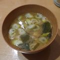 ラリー＆サラ's cooksnap of when they made シンプルねぎとワカメと豆腐のお味噌汁.