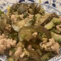 ジョンタ☆'s cooksnap of when they made ナスとゴーヤの豚ひき味噌炒め.