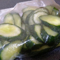 クック5O7T9H☆'s cooksnap of when they made ほんだしで簡単！きゅうりの浅漬け（ごま）.