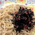 Hrnzm's cooksnap of when they made 梅の実ひじき蕎麦.