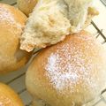 TeaMuffin's cooksnap of when they made 自家製酵母パン種でロールパン.
