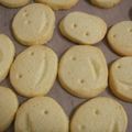 りょーちーママ's cooksnap of when they made 笑顔を運ぶ♪スマイルクッキー。・＊.