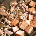のえもゆ's cooksnap of when they made 厚揚げとごぼうの豚すき煮.