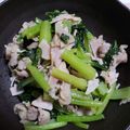 吹雪と不二子's cooksnap of when they made 小松菜と豚肉のにんにく炒め.