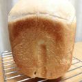 賢くんママ's cooksnap of when they made 早焼きふわふわプレーン食パン(HB使用).