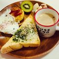choco831's cooksnap of when they made 青のり香る♫しらすバタートースト.