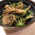 kfam's cooksnap of when they made 【免疫力UP!】舞茸と豆苗のお浸し.