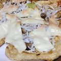 vabochan's cooksnap of when they made 油揚げの和風ピザ.