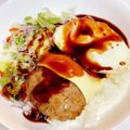 Auberge七緒's cooksnap of when they made ロコモコ風チーズinハンバーグ丼.