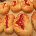 クックUR1EFL☆'s cooksnap of when they made 全粒粉入り　チーズウインナーパン.
