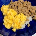 クックE7JAA4☆'s cooksnap of when they made 簡単★二色丼.