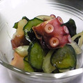ねぇい's cooksnap of when they made タコとワカメの酢醤油和え★.