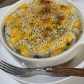 owly's cooksnap of when they made トロ〜リアツアツ♪パン耳で簡単グラタン.