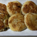 tsuyomakite's cooksnap of when they made 肉なし、すりおろし蓮根とチーズのはさみ焼.