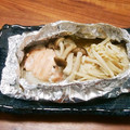 YCHキッチン's cooksnap of when they made 鮭ときのこで秋のホイル焼き.