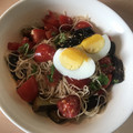Yokchina's cooksnap of when they made 揚げなすのトマトだれそうめん.