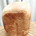 賢くんママ's cooksnap of when they made 早焼きふわふわプレーン食パン(HB使用).