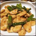 Omochiii★'s cooksnap of when they made 鶏むね肉とアスパラの甘辛炒め.