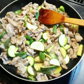 のえもゆ's cooksnap of when they made 簡単！きゅうりとオクラと豚肉の梅しそ炒め.