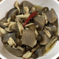 tecalin's cooksnap of when they made 【作り置き】舞茸とこんにゃくのだし煮.