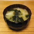 Asato★'s cooksnap of when they made 一人暮らしʕ·ᴥ·ʔわかめと玉ねぎ味噌汁.