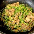 motikoちゃん's cooksnap of when they made 簡単☆豚バラと豆苗の簡ポン酢炒め.
