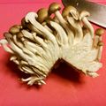 クック9ZFQ8Y☆'s cooksnap of when they made 知ってた？しめじの石づきの取り方.