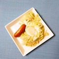 NAOばあさん's cooksnap of when they made 目玉焼き with キャベツ.