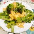 ジョンリークッカー's cooksnap of when they made ブロッコリーと卵の中華炒め.