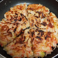 ハンクスさん's cooksnap of when they made 玉ねぎと桜海老のかき揚げ風チヂミ.
