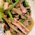 ナルド☆'s cooksnap of when they made 小松菜と豚肉にイカもＩＮ！！オイマヨ炒め.