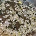 毎日しょっぱい亭's cooksnap of when they made ＊鶏皮入り＊わかめスープ＊.