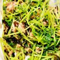 スティッチ。☆'s cooksnap of when they made 豆苗とツナの塩昆布あえ.