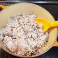 TAIkid's cooksnap of when they made ルクルーゼで炊く雑穀米ごはん.