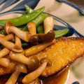 ✱Lily✱'s cooksnap of when they made 簡単！鮭と舞茸のバター醤油炒め.