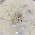 shigekon's cooksnap of when they made 牛乳消費！鶏肉とたまねぎの牛乳スープ.