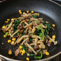 イナバウアーー's cooksnap of when they made 冷凍食材で作るほうれん草としめじのソテー.