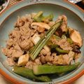 ぴぴ１６'s cooksnap of when they made 豚肉とオクラ椎茸の炒め物.